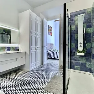 https://puerta-verde-exclusive.1costadelsol.com